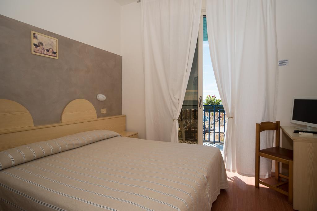 Hotel Conchiglia Lido di Jesolo Exterior photo