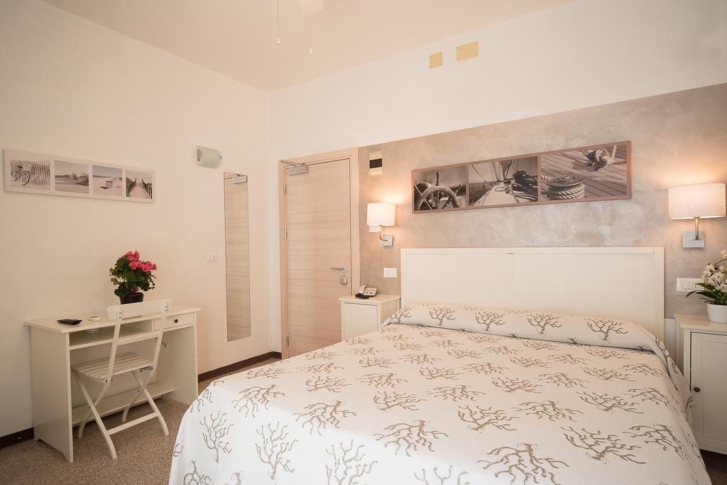 Hotel Conchiglia Lido di Jesolo Exterior photo